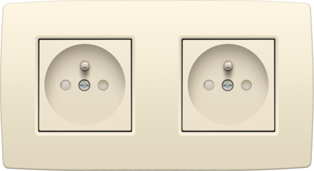 Prise double horizontale, 28,5mm, conn. rapide, inc. plaque cream Niko Original